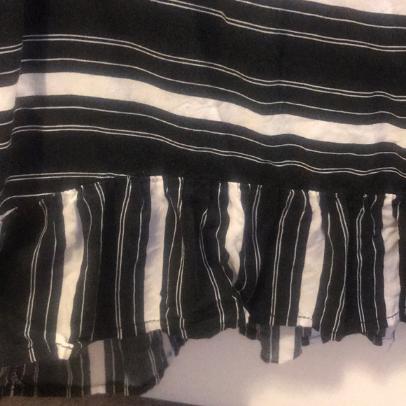 Black and white peplum, full sleeve top - Picture 2 of 3